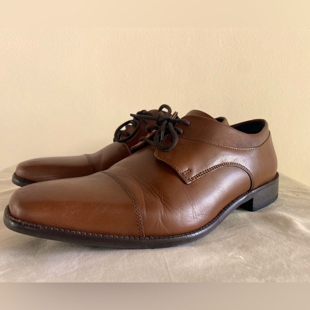 Johnston & Murphy Men’s size 9.5 lace up Dress Shoes Brown